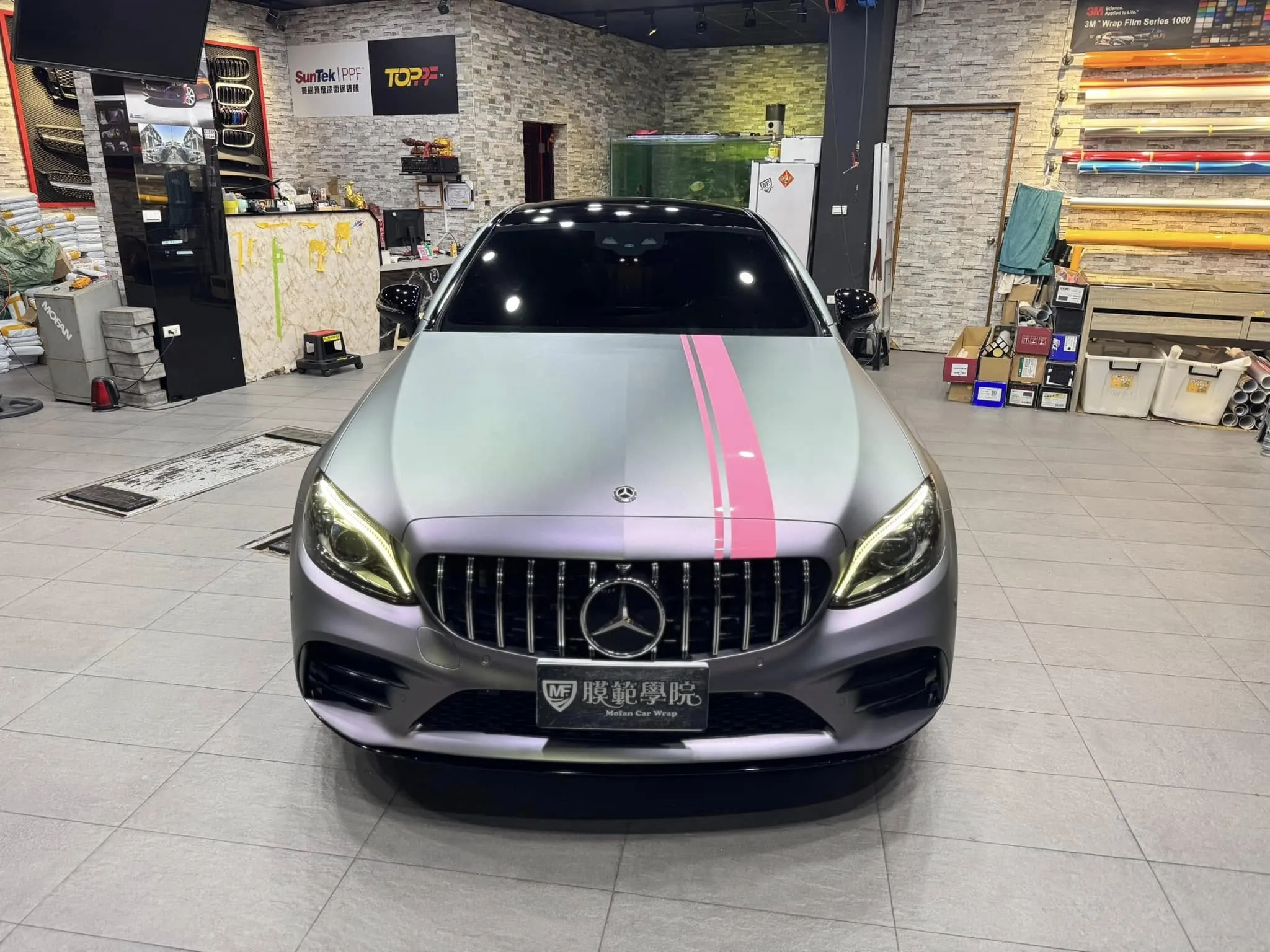 賓士 C43 全車改色、卡鉗改色、拉線、前後燈燻黑燈膜
