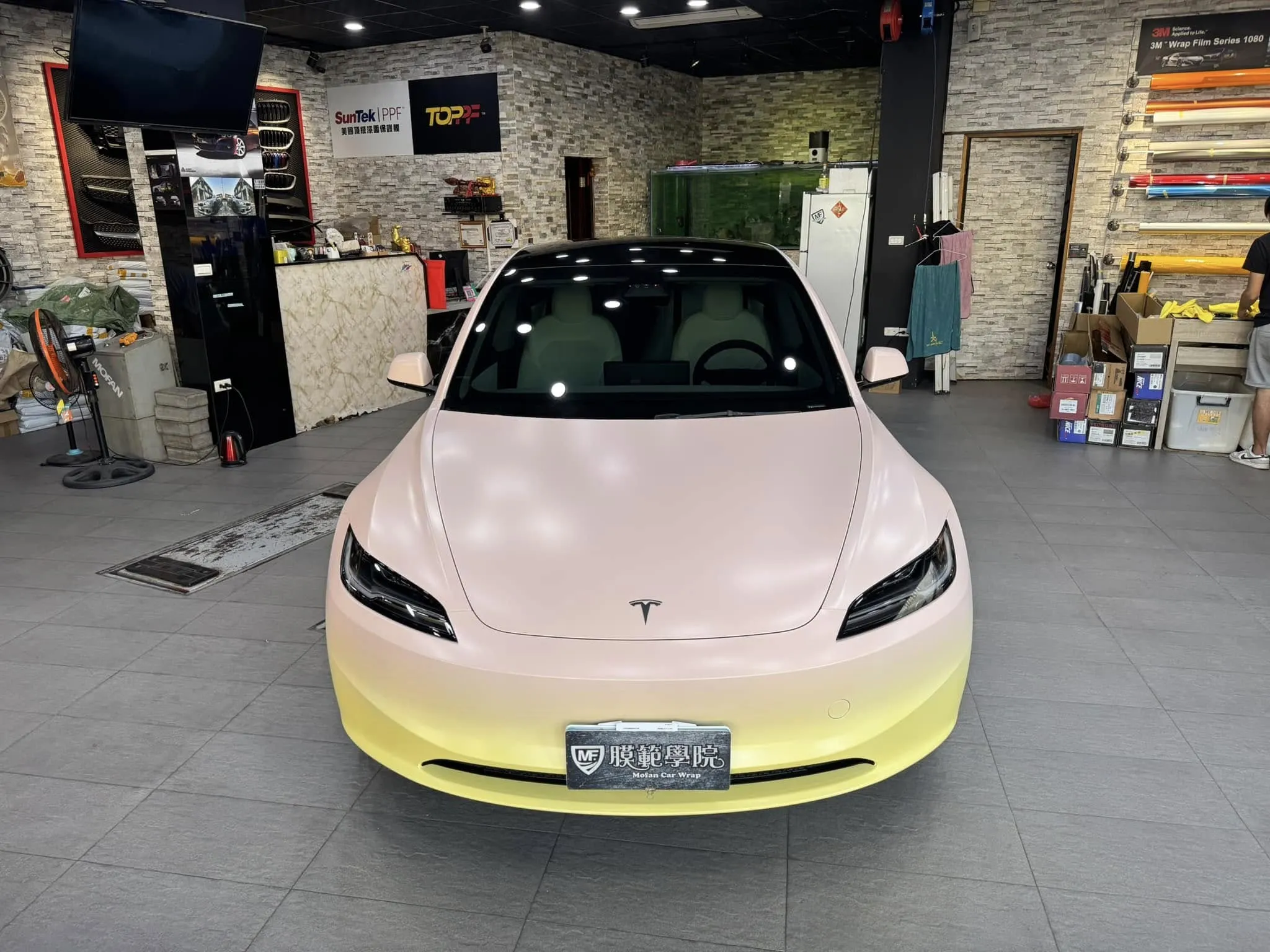 Tesla Model3 全車客製化彩繪 全車VNW隔熱紙