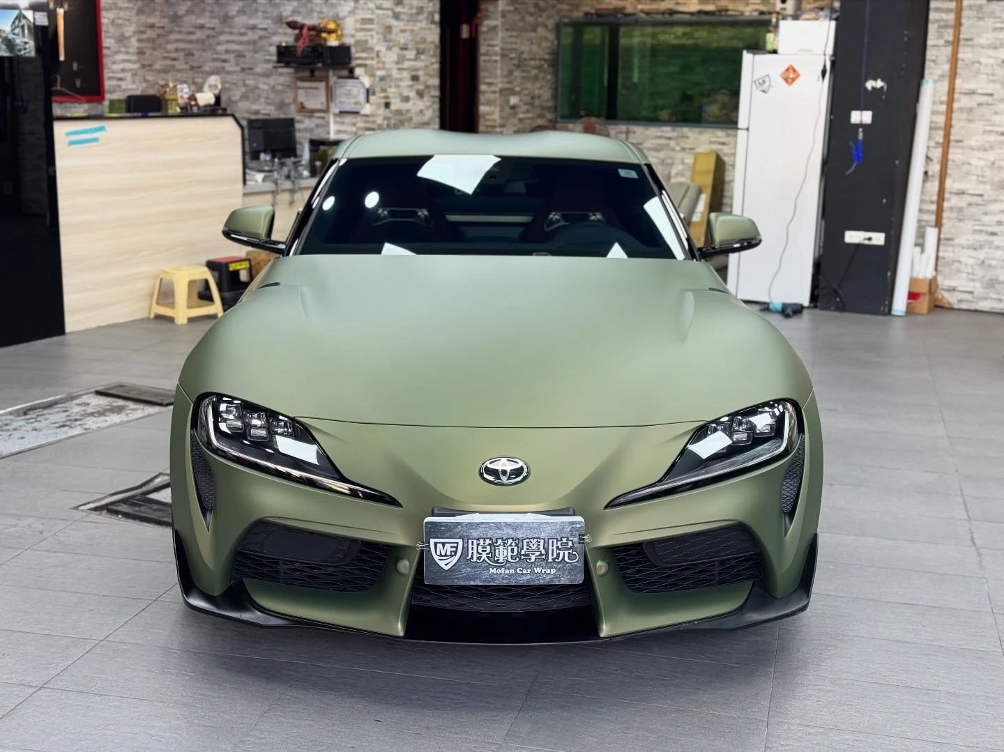 Toyota Supra｜改色 TPU｜消光金屬戰鬥綠
