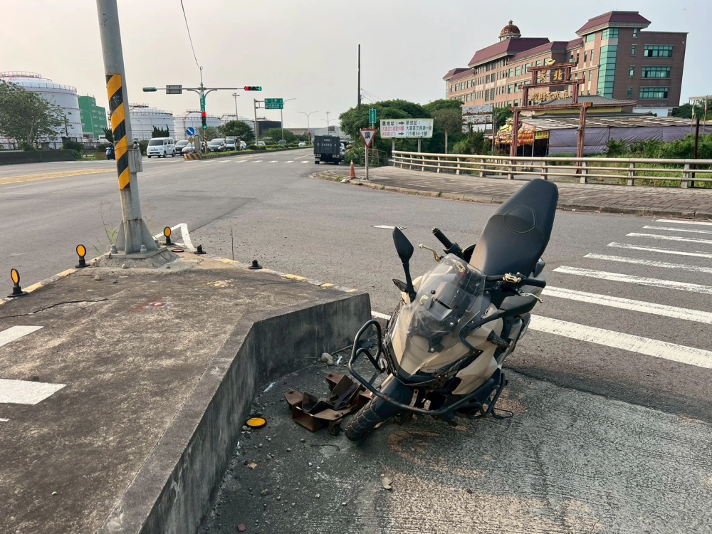 機車、重機道路救援