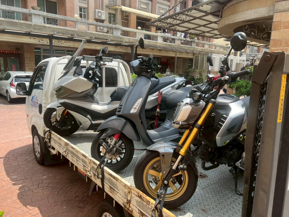 南北機車、重機託運