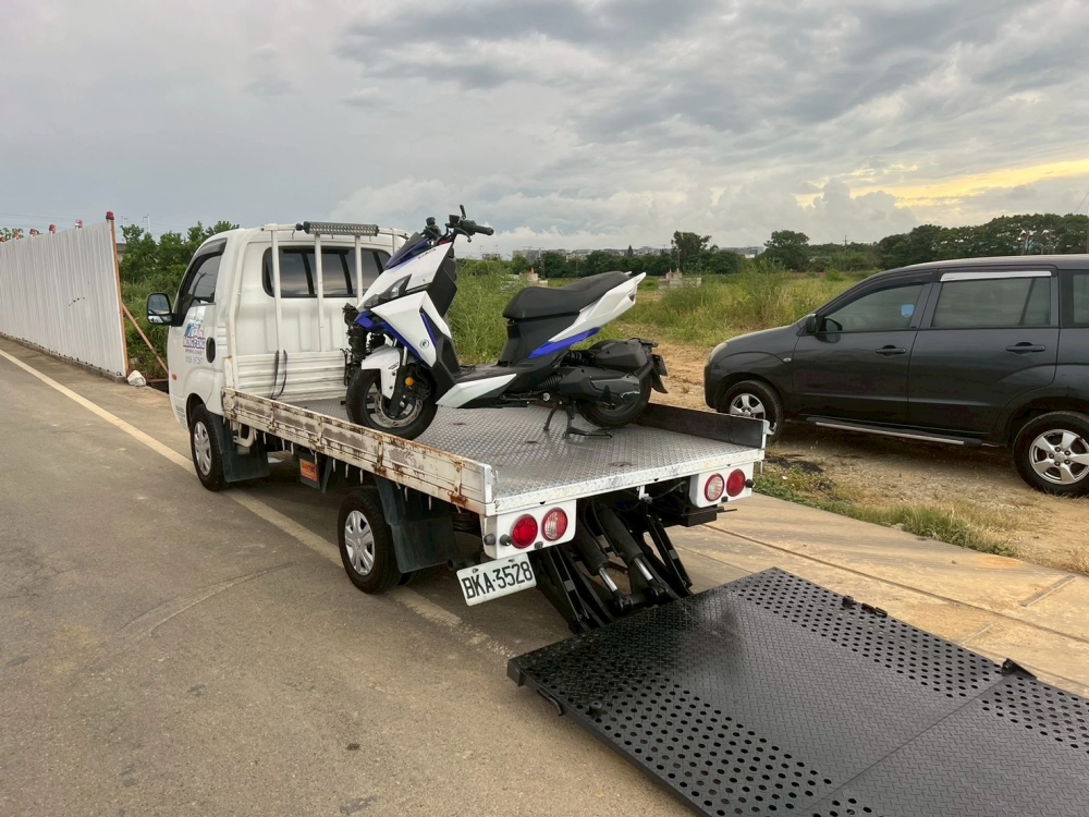 機車、重機道路救援