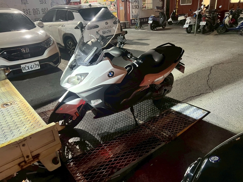 機車、重機道路救援