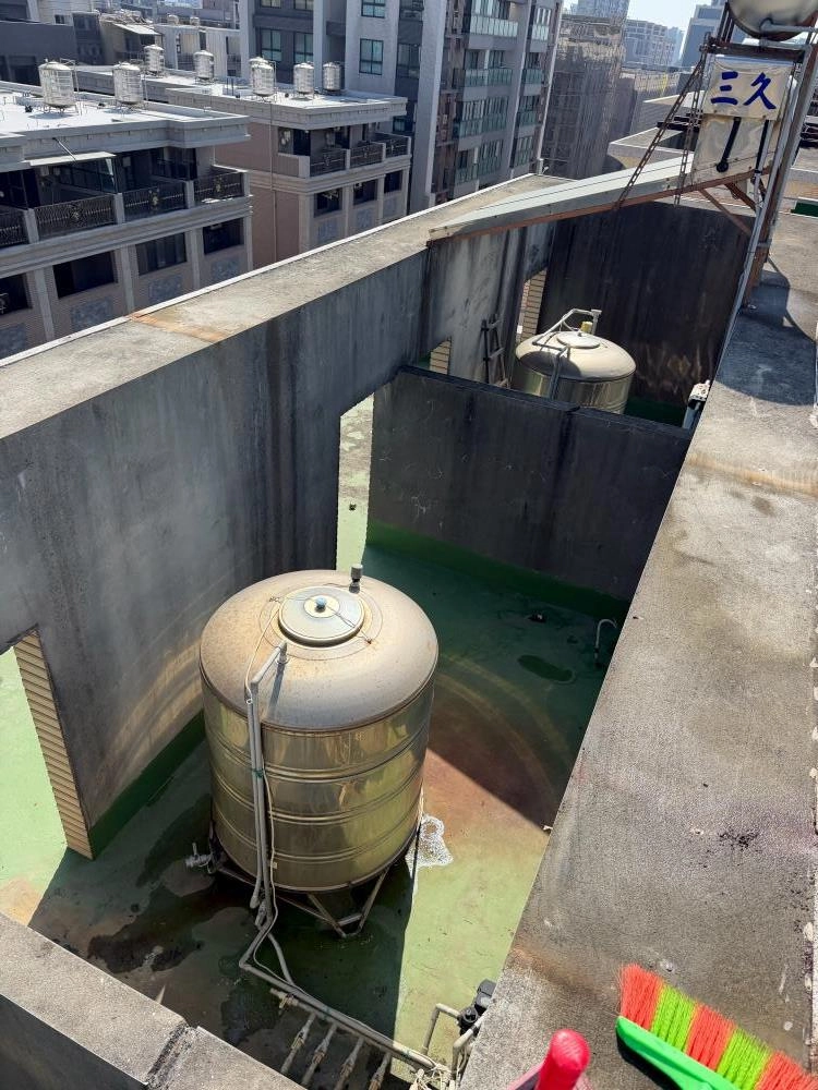 太陽能拆除｜台北房屋拆除 新北房屋拆除 新北裝潢拆除 台北裝潢拆除