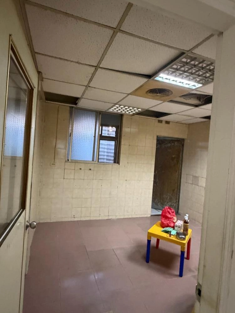 新北蘆洲廠辦拆除｜台北房屋拆除 新北房屋拆除 新北裝潢拆除 台北裝潢拆除