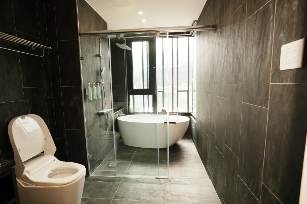 2-3 四人房（浴缸）