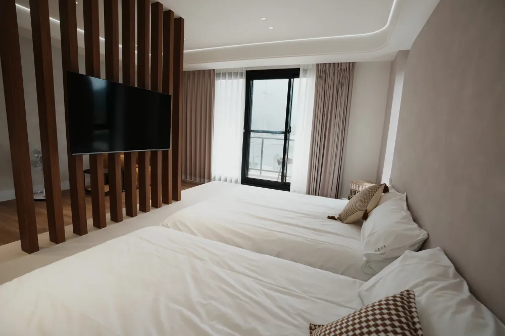 2-3 四人房（浴缸）