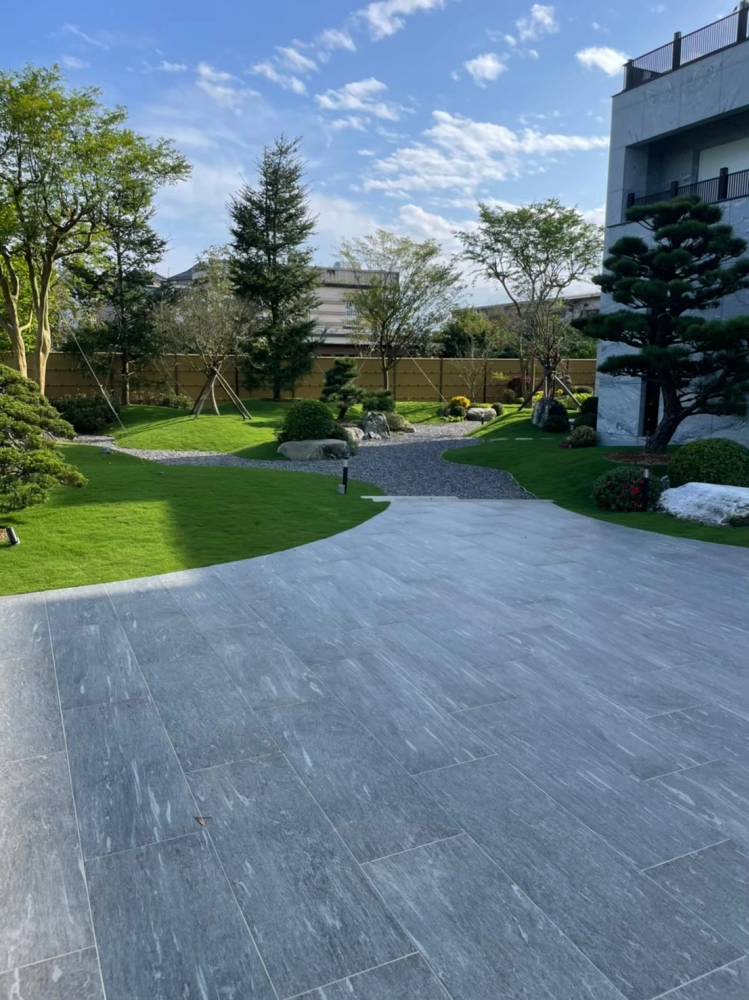 私宅｜蘭卡黑 赫茲木紋深棕