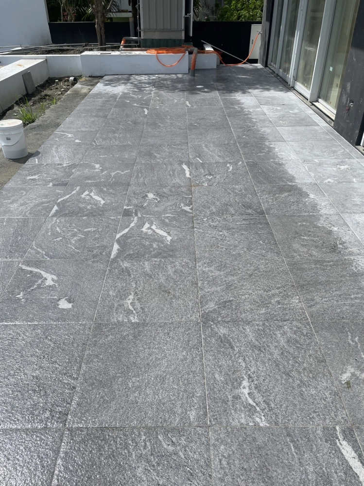 私宅｜卡拉拉白 吉奧尼灰