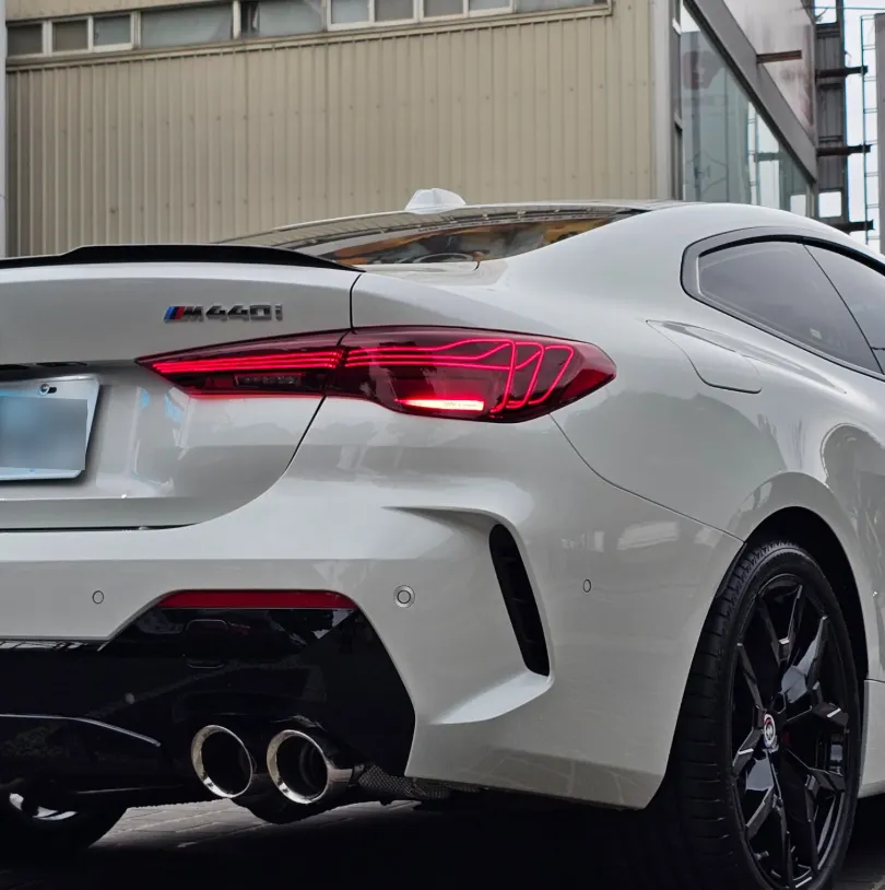 BMW M440i