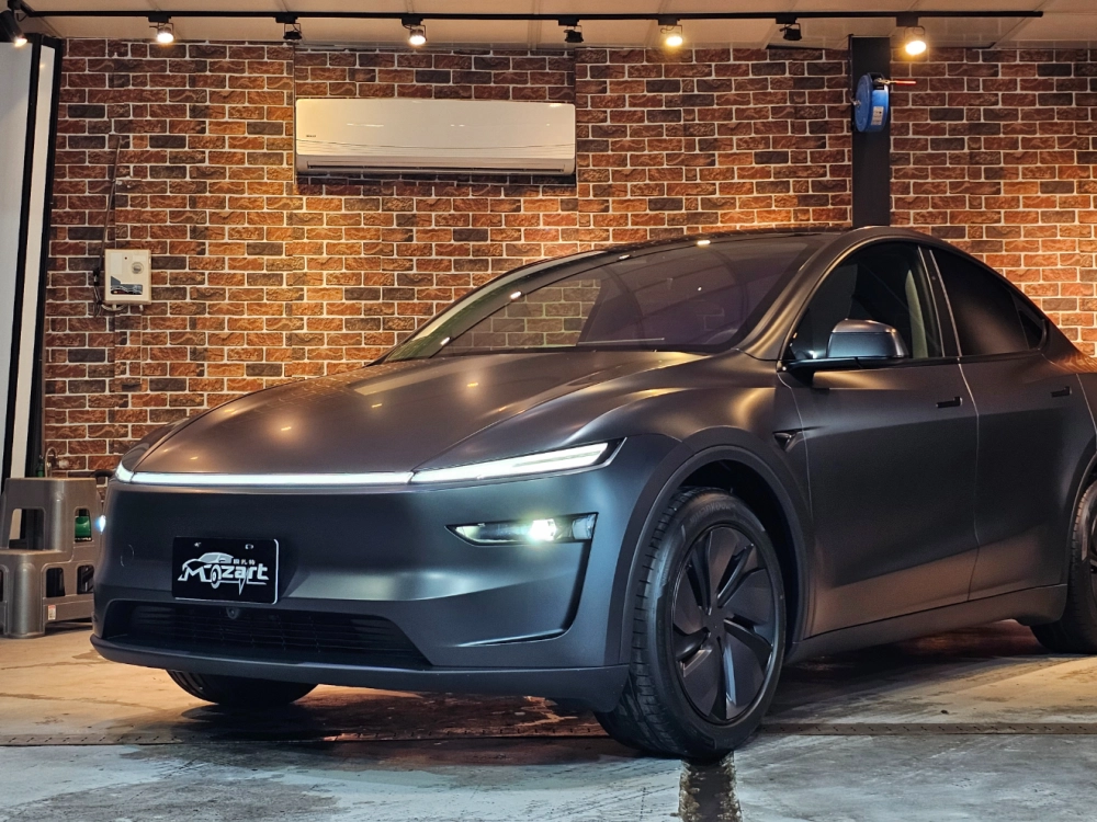 Model Y 全車包膜+鍍膜