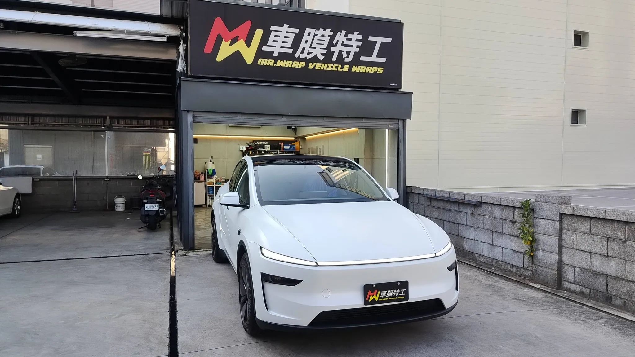 TESLA Model Y / TYONE消光犀牛皮