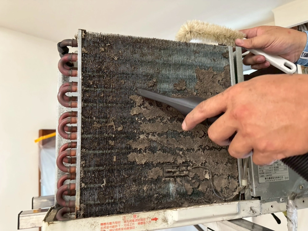 窗型冷氣清洗