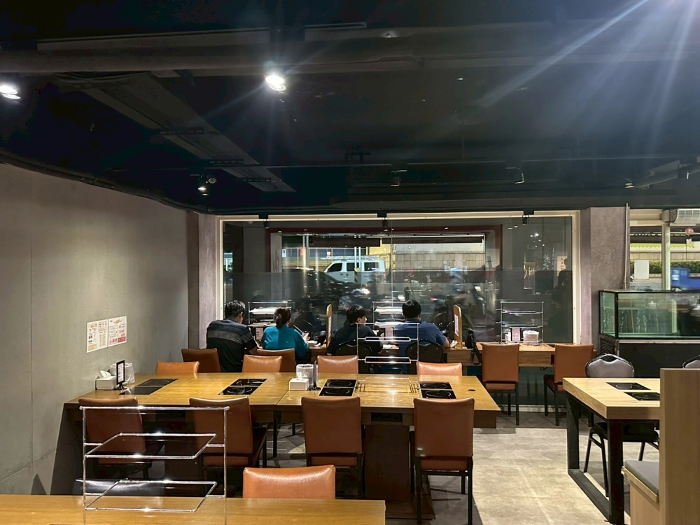 肉老大頂級涮涮鍋連鎖火鍋店#冷氣清洗#商業冷氣清洗#夜間施工