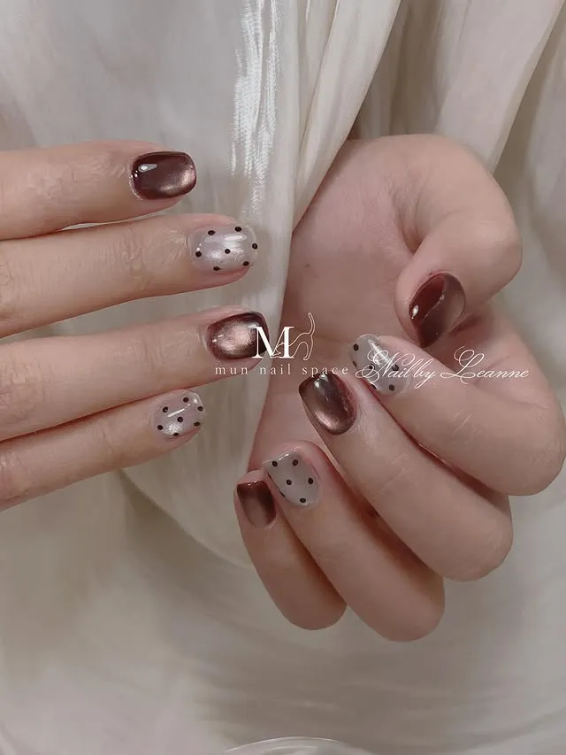 穿戴甲－波點美甲