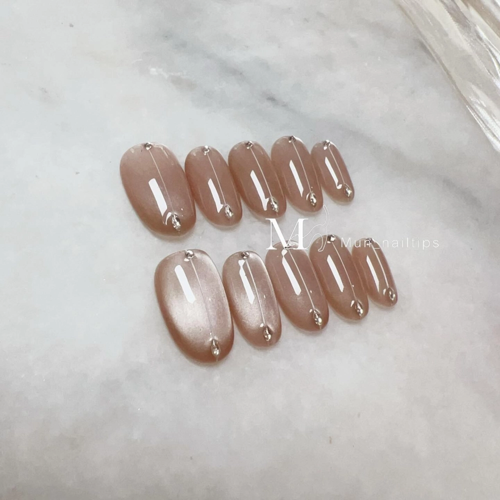 穿戴甲－裸粉色造型貓眼