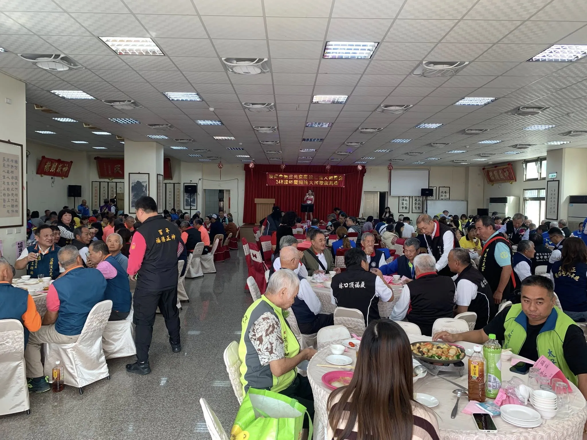 溪南中崙三元宮三官大帝慶典啤酒車