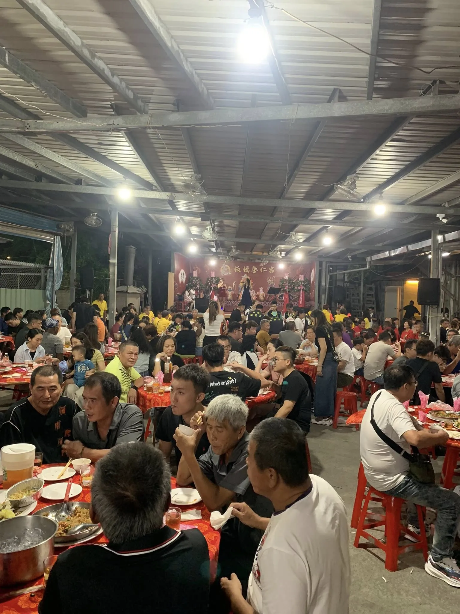 板橋参仁宮關聖帝君聖誕福宴啤酒車