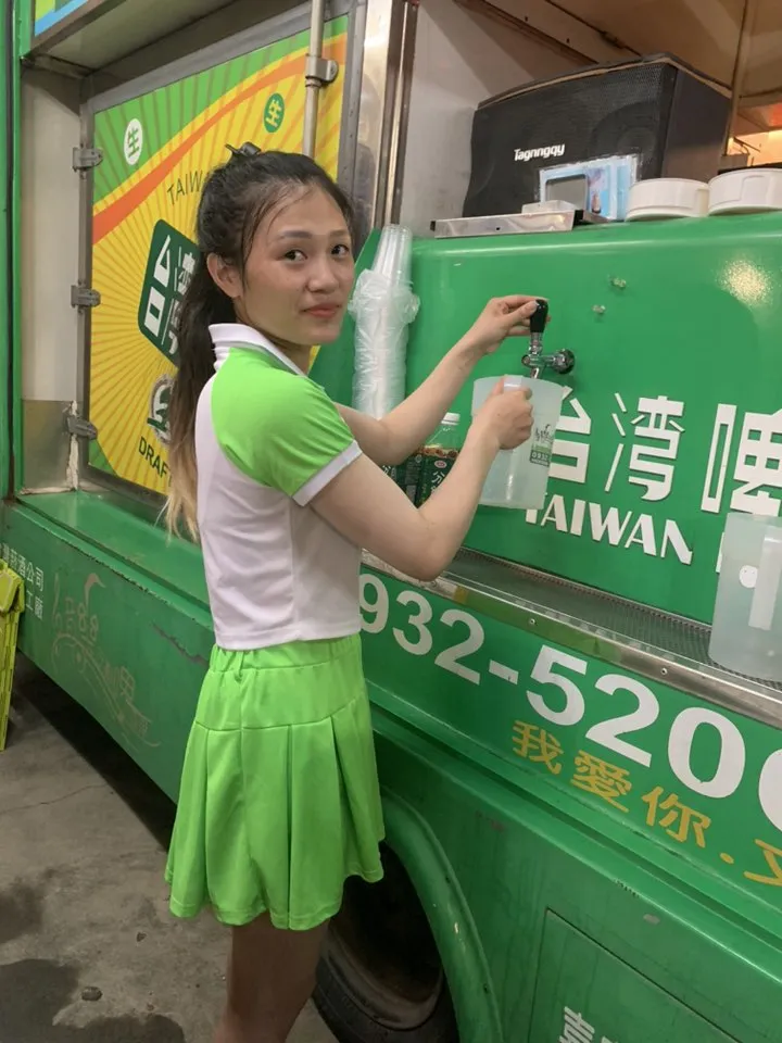 園新龍宮 池府王爺聖誕福宴｜福宴啤酒車