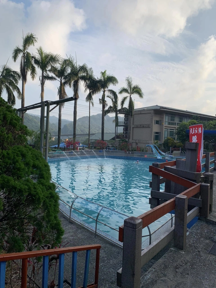 新海瓦斯 中秋親子活動  河灣渡假村｜節慶啤酒車