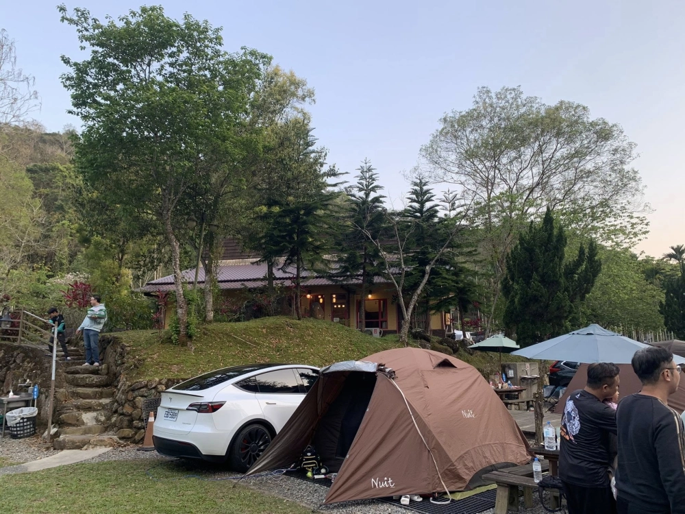 賴厝國小家長會 家庭日 魚雅築露營區｜露營啤酒車