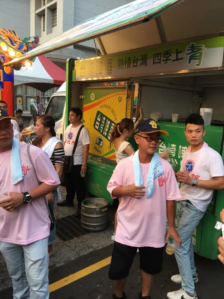 草鞋墩迎城隍｜廟會啤酒車