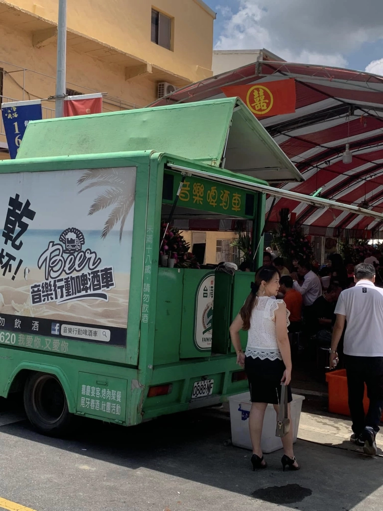 慕妮兒生物科技有限公司 喬遷開慕｜喜宴啤酒車