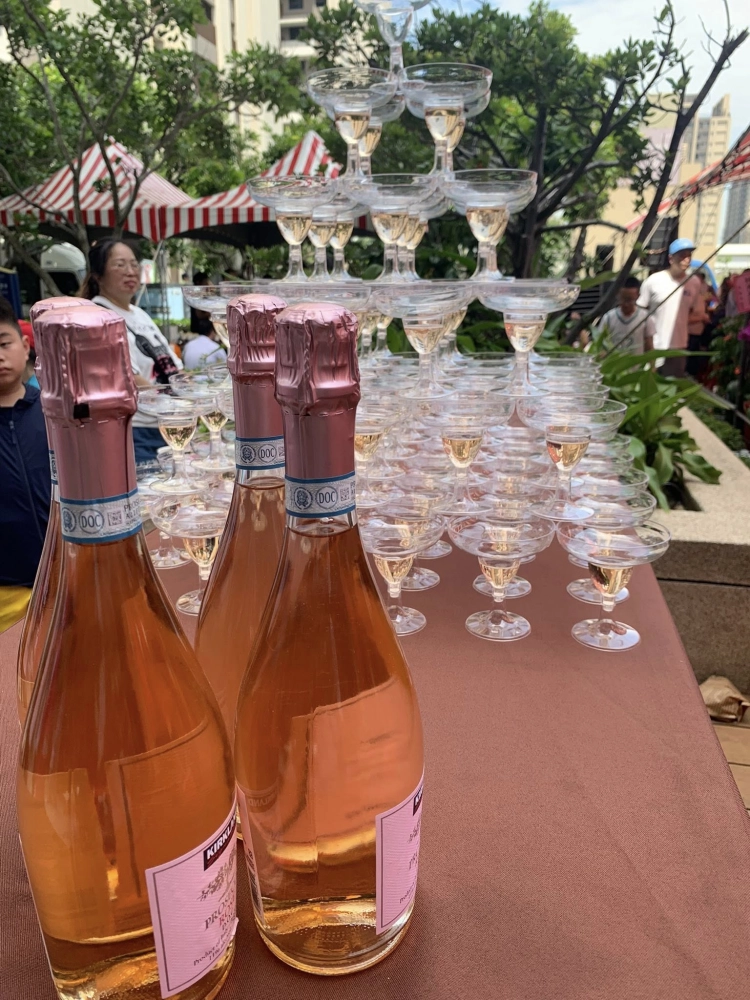 咾咖早午餐 開幕酒會｜開幕啤酒車