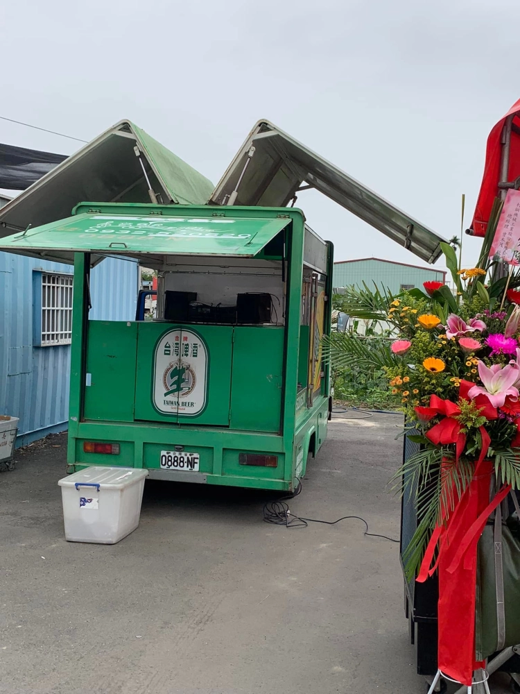 德益綠能建材有限公司 開幕典禮活動｜開幕啤酒車
