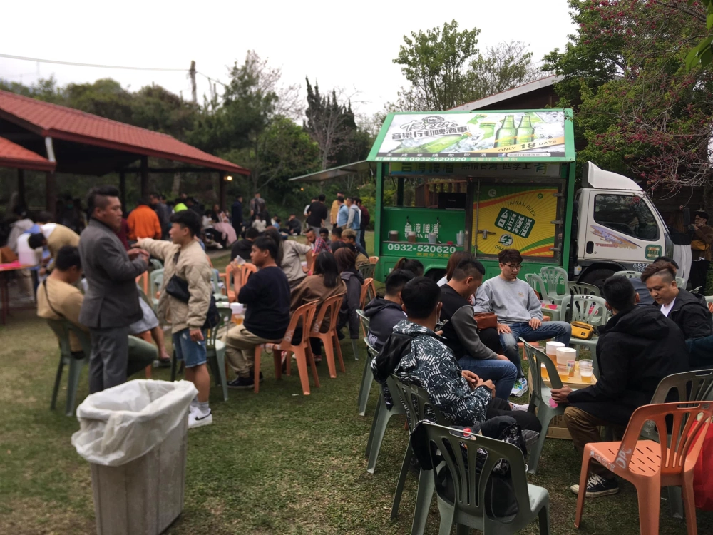 信義鄉 望鄉部落｜行動啤酒車