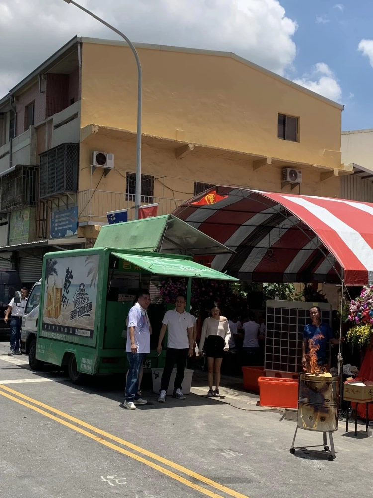 慕妮兒生物科技有限公司 喬遷開慕｜喜宴啤酒車
