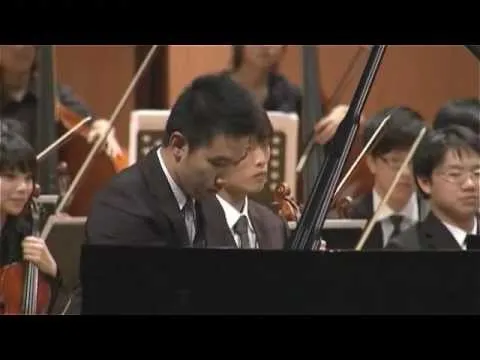 王老師與管弦樂團合作演出：聖桑二號鋼琴協奏曲Op.22