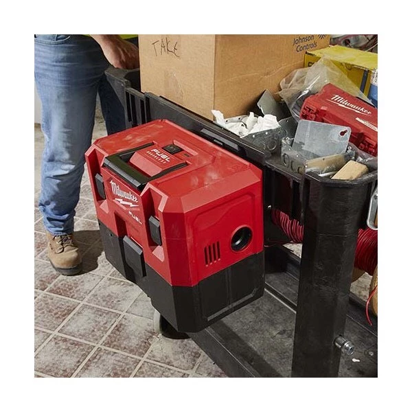【飆破盤】美沃奇 Milwaukee 12V鋰電無碳刷乾濕兩用吸塵器 M12FVCL-0 M12 FVCL-0