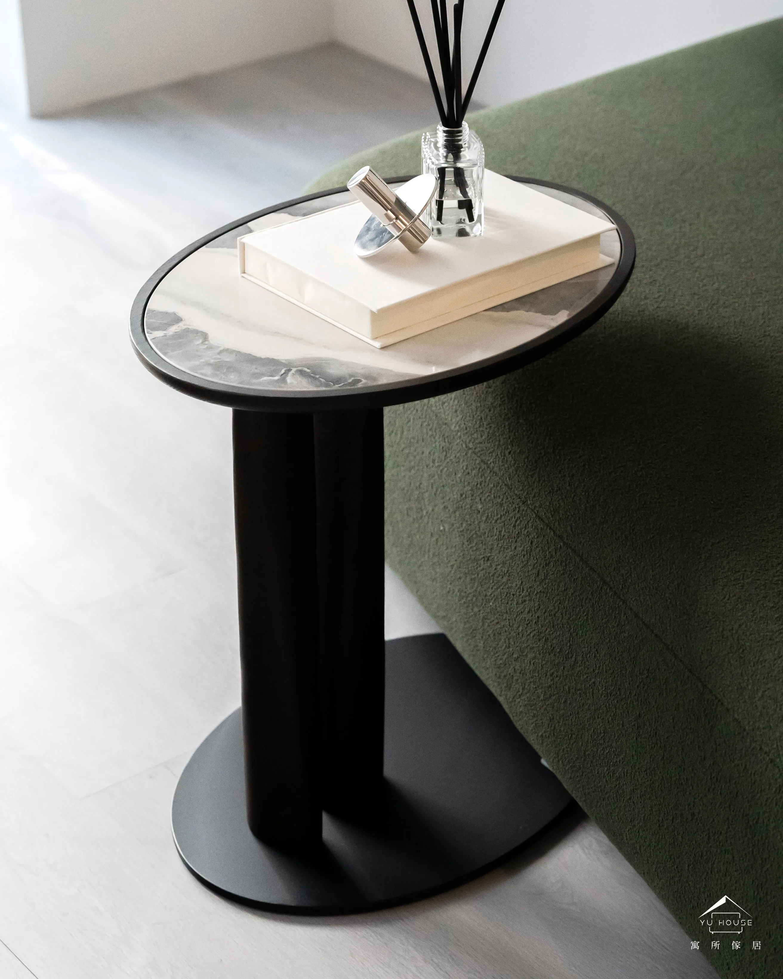 黑色陶板茶几