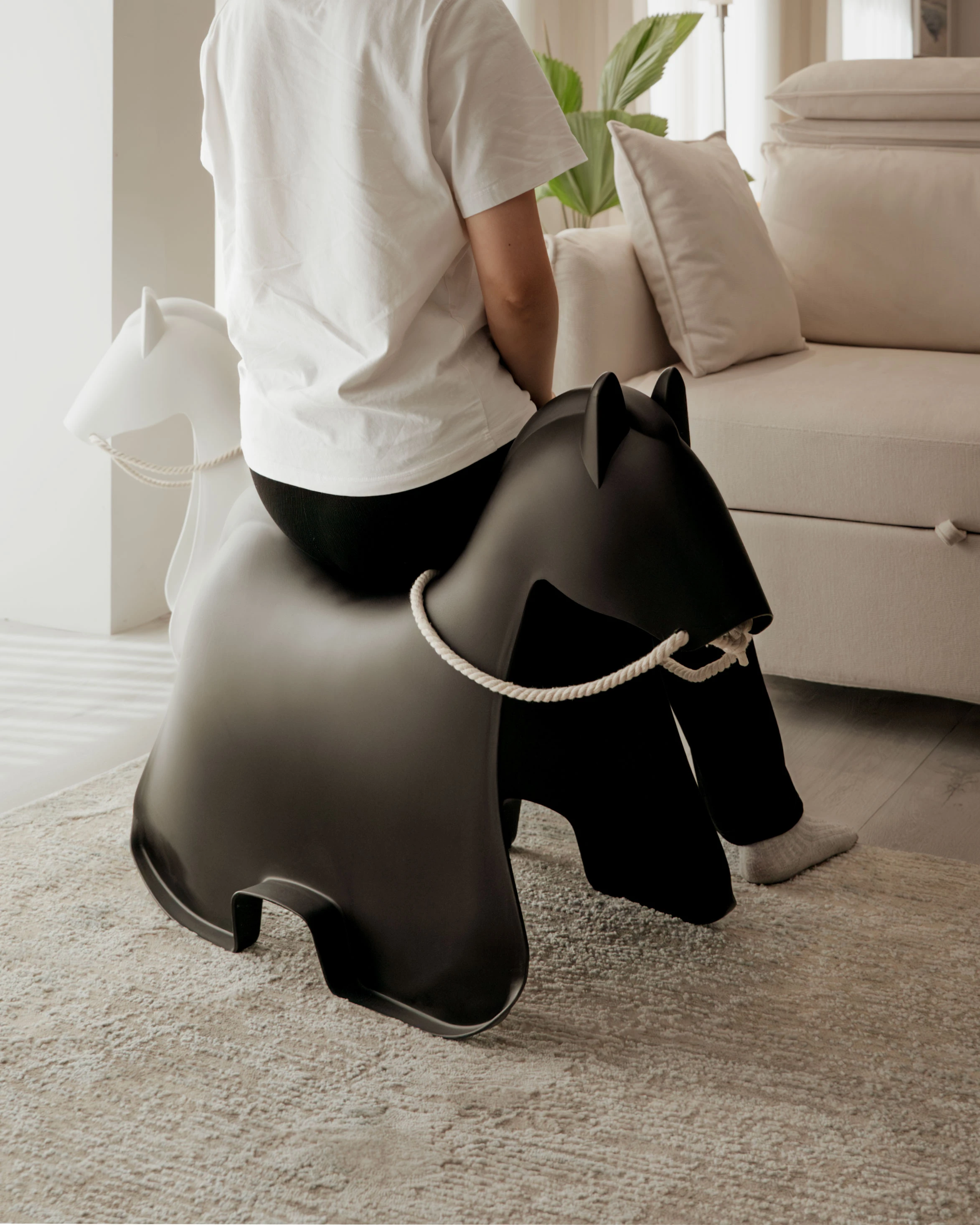 Pony 造型單椅