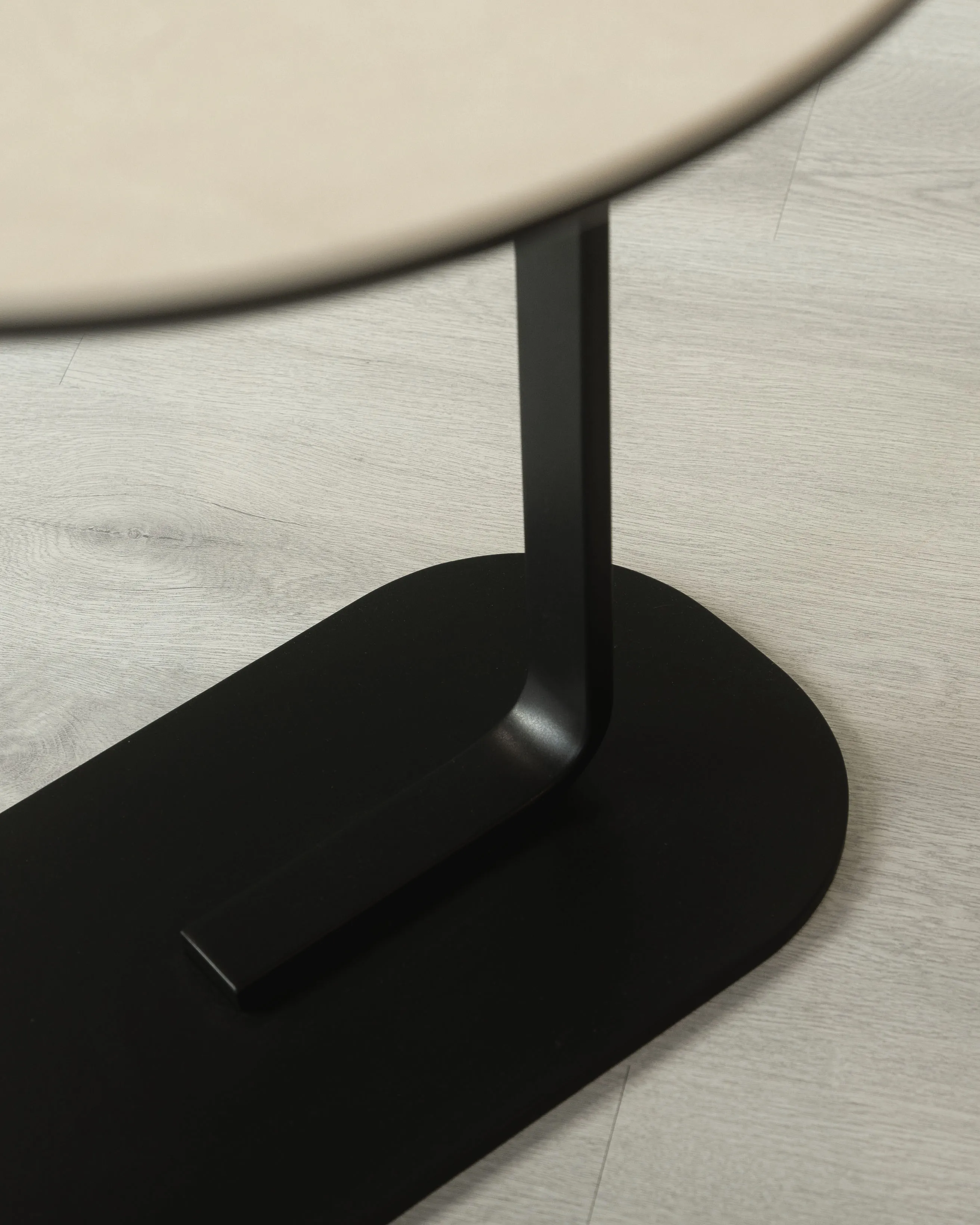 裂紋Y字-圓形茶几