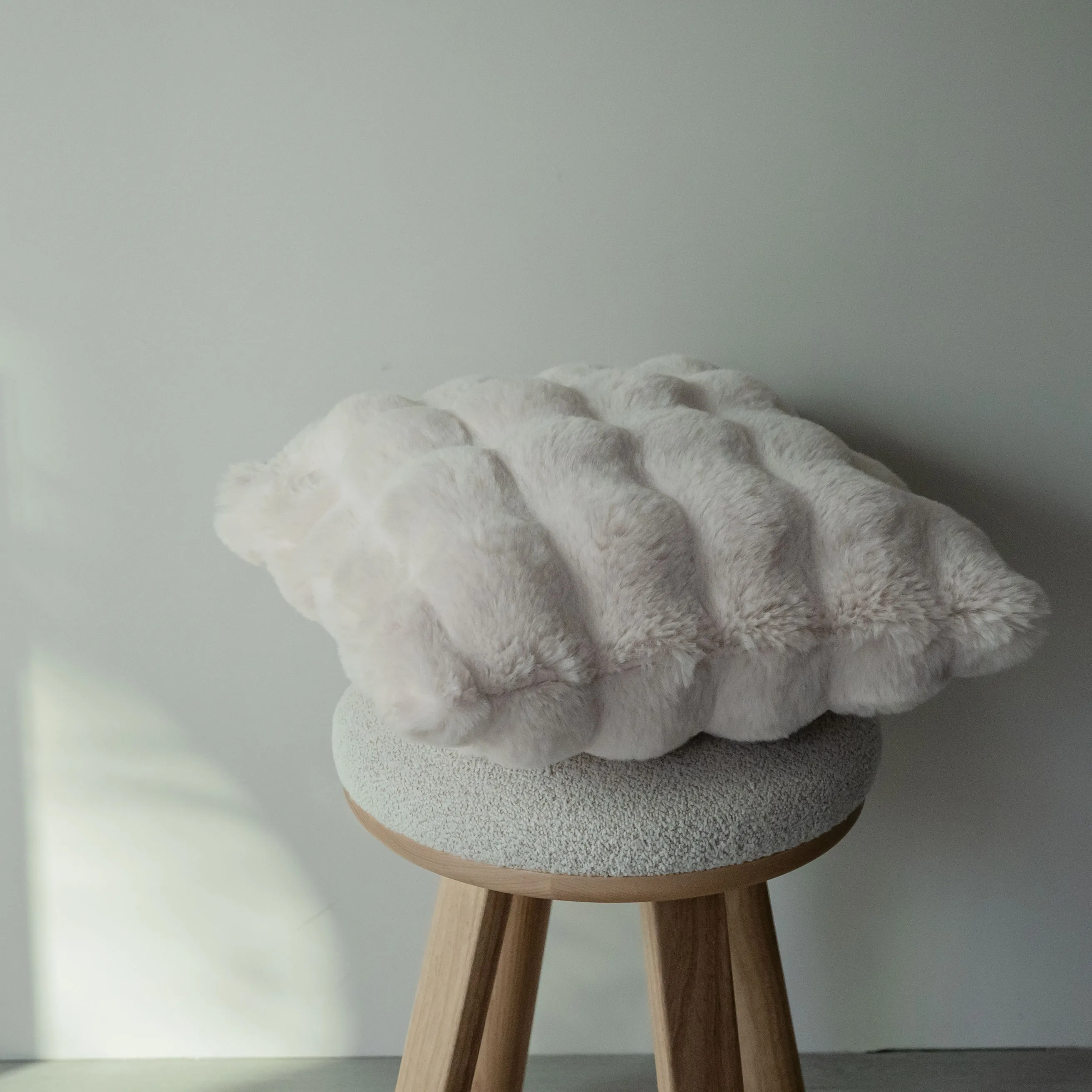 柔霧兔毛抱枕(三色)