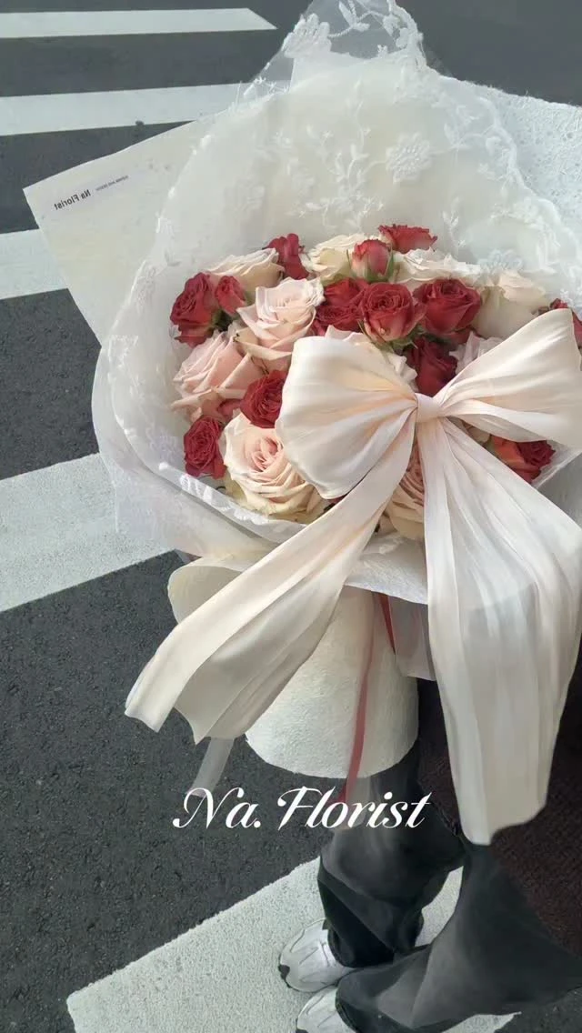 #台中花店 #台中花藝-24小時花店/深夜花店