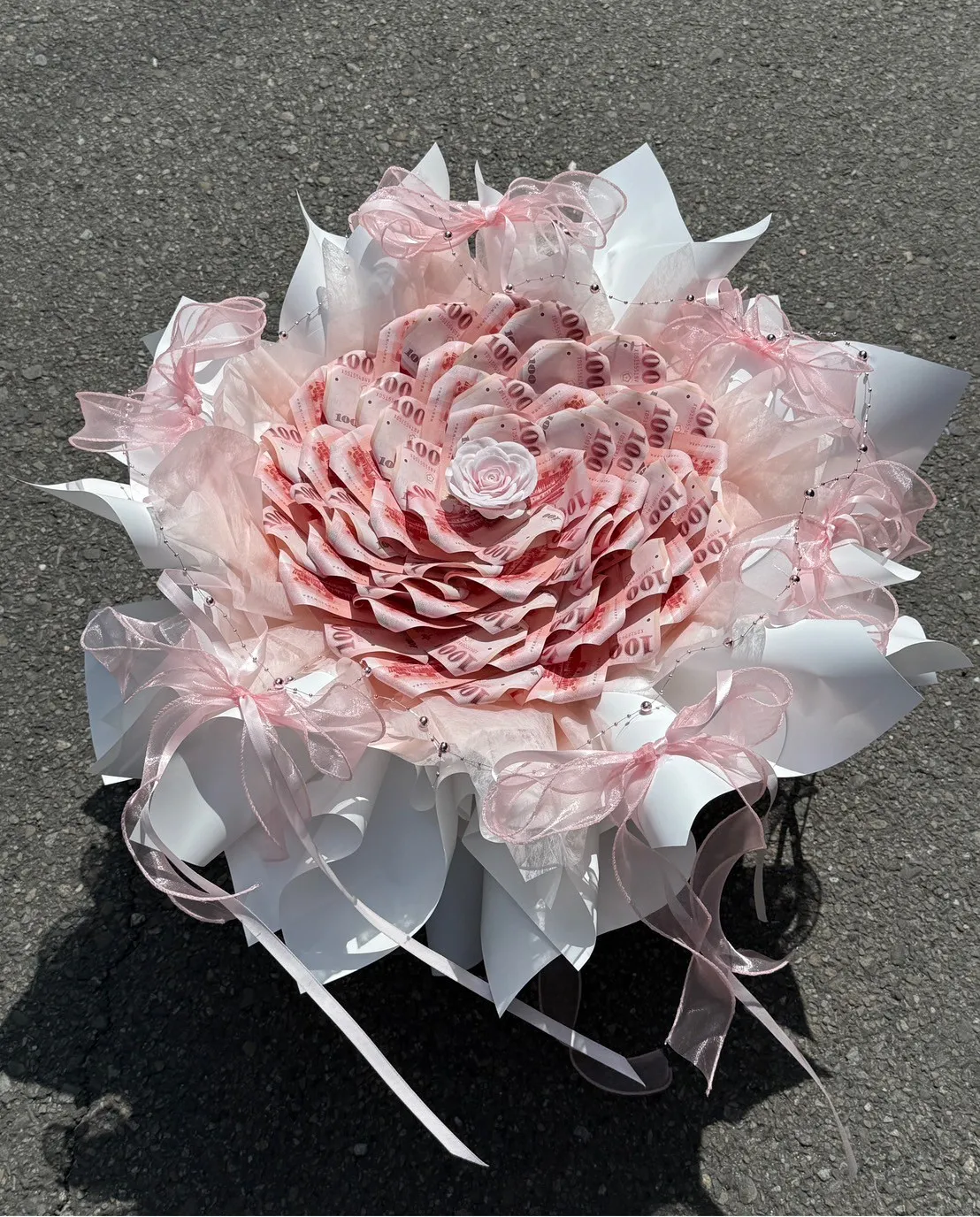  有錢花花束
