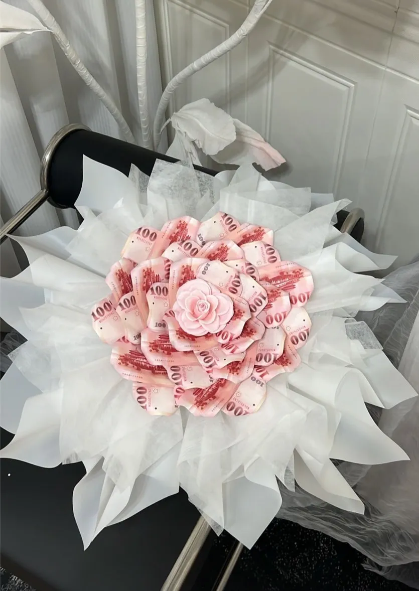  有錢花花束