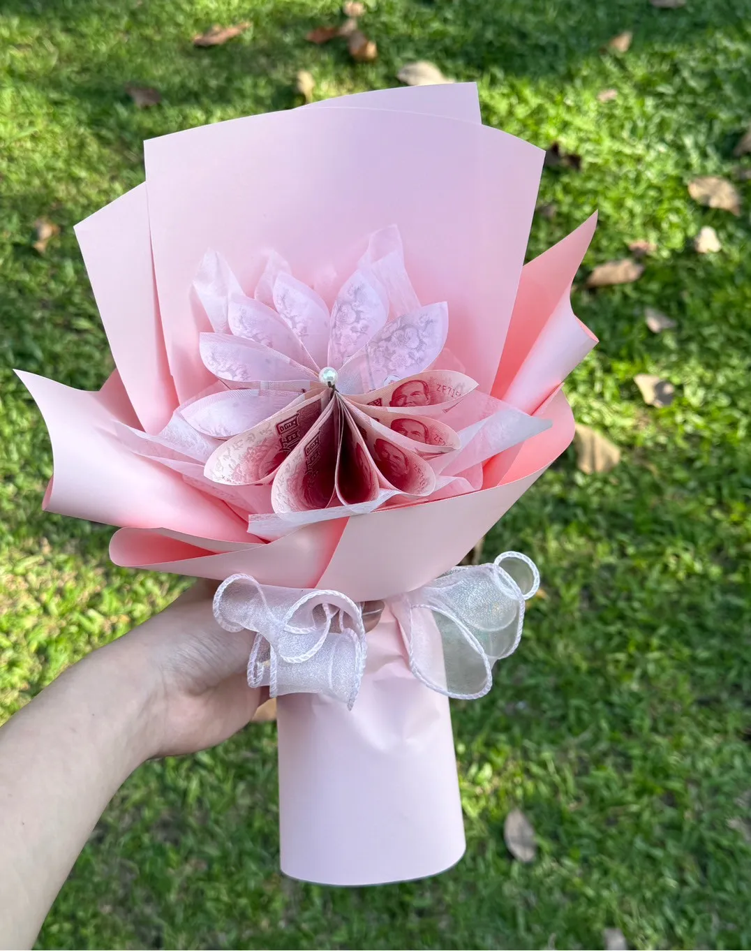  有錢花花束