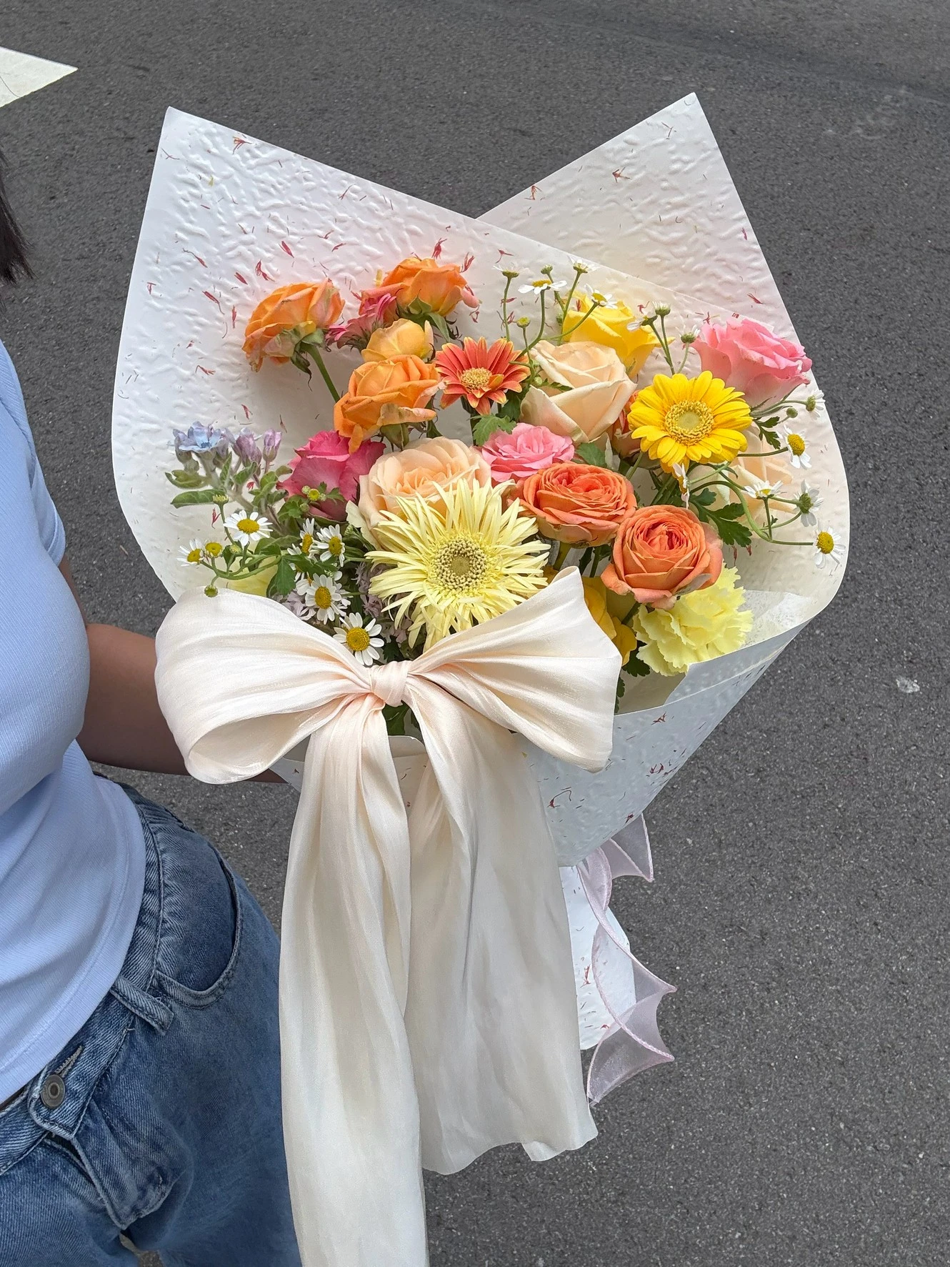 小紅書繽紛鮮花花束