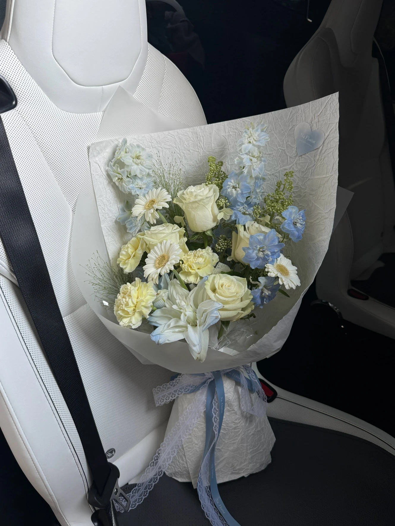 百合非洲菊玫瑰鮮花花束