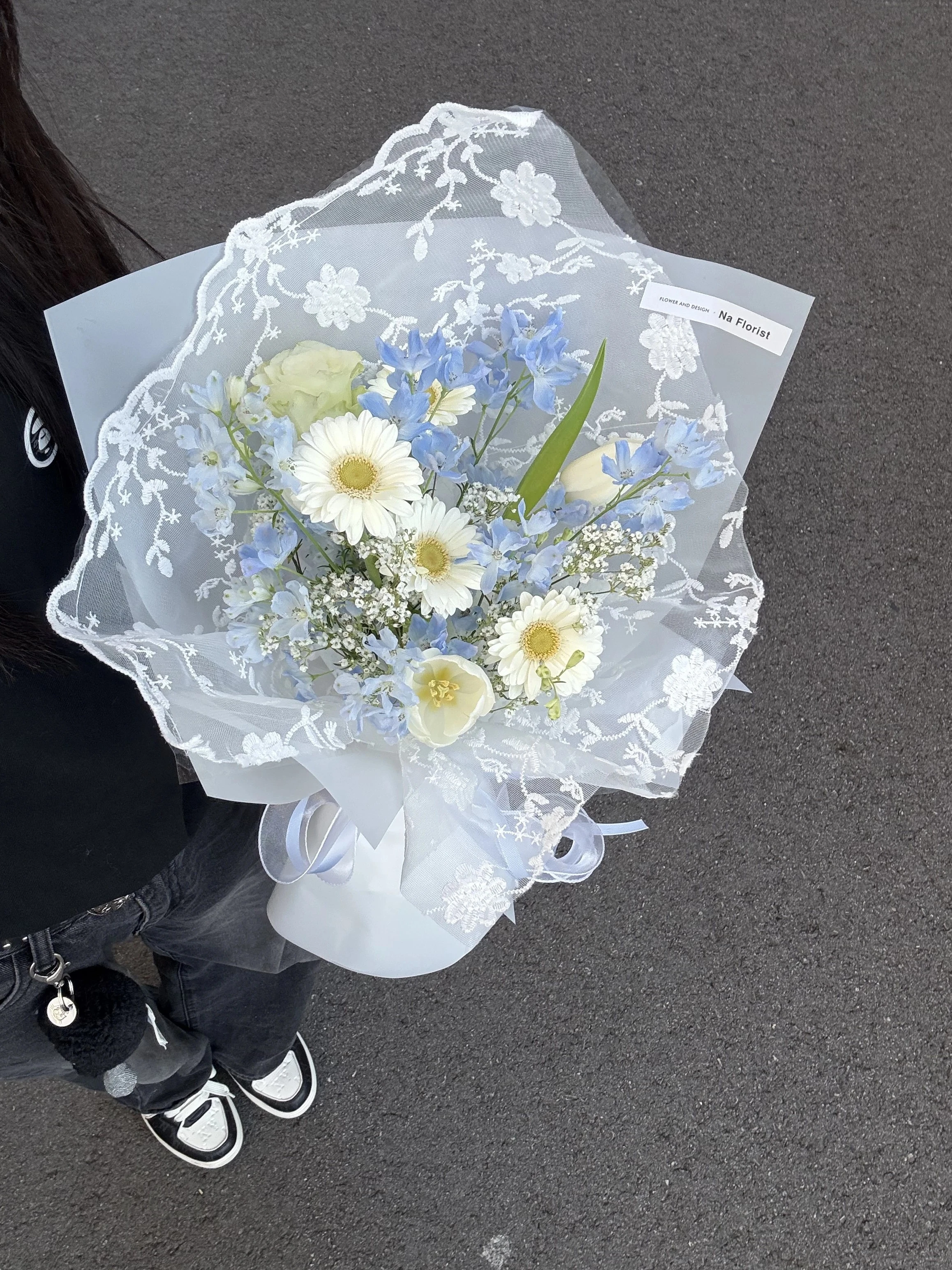 鬱金香太陽玫瑰花束