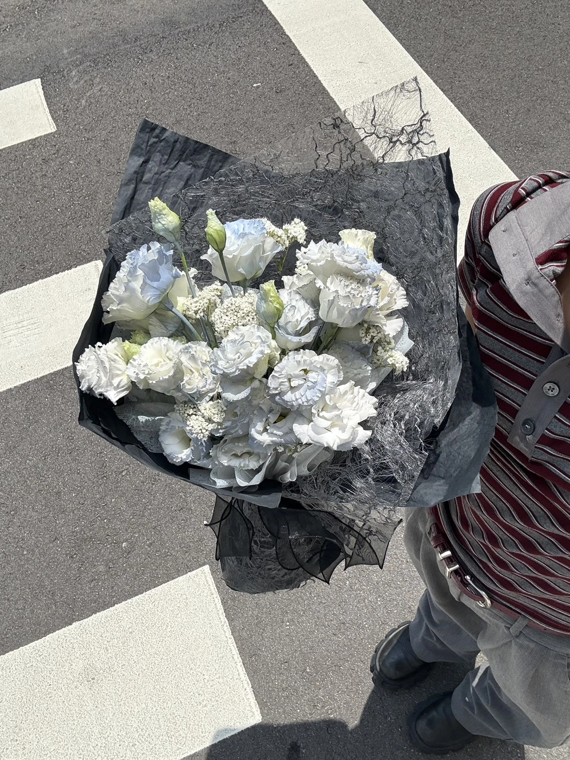 白桔梗黑系鮮花花束
