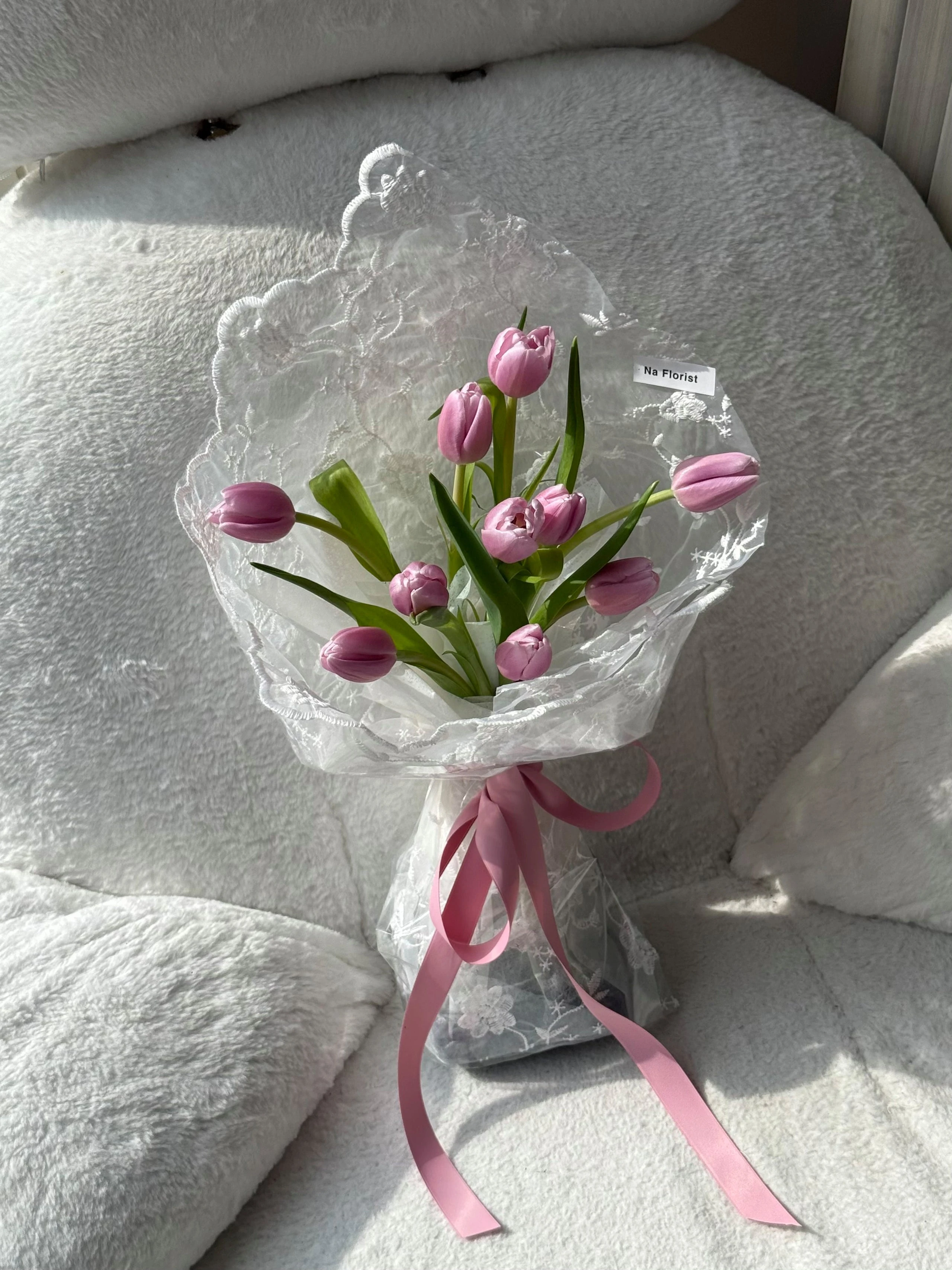 小紅書鬱金香鮮花