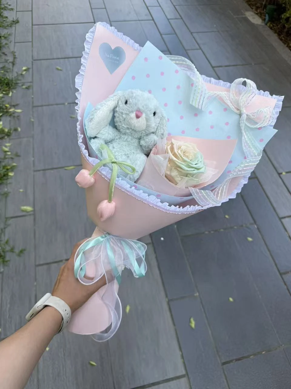 薄荷美味兔花束