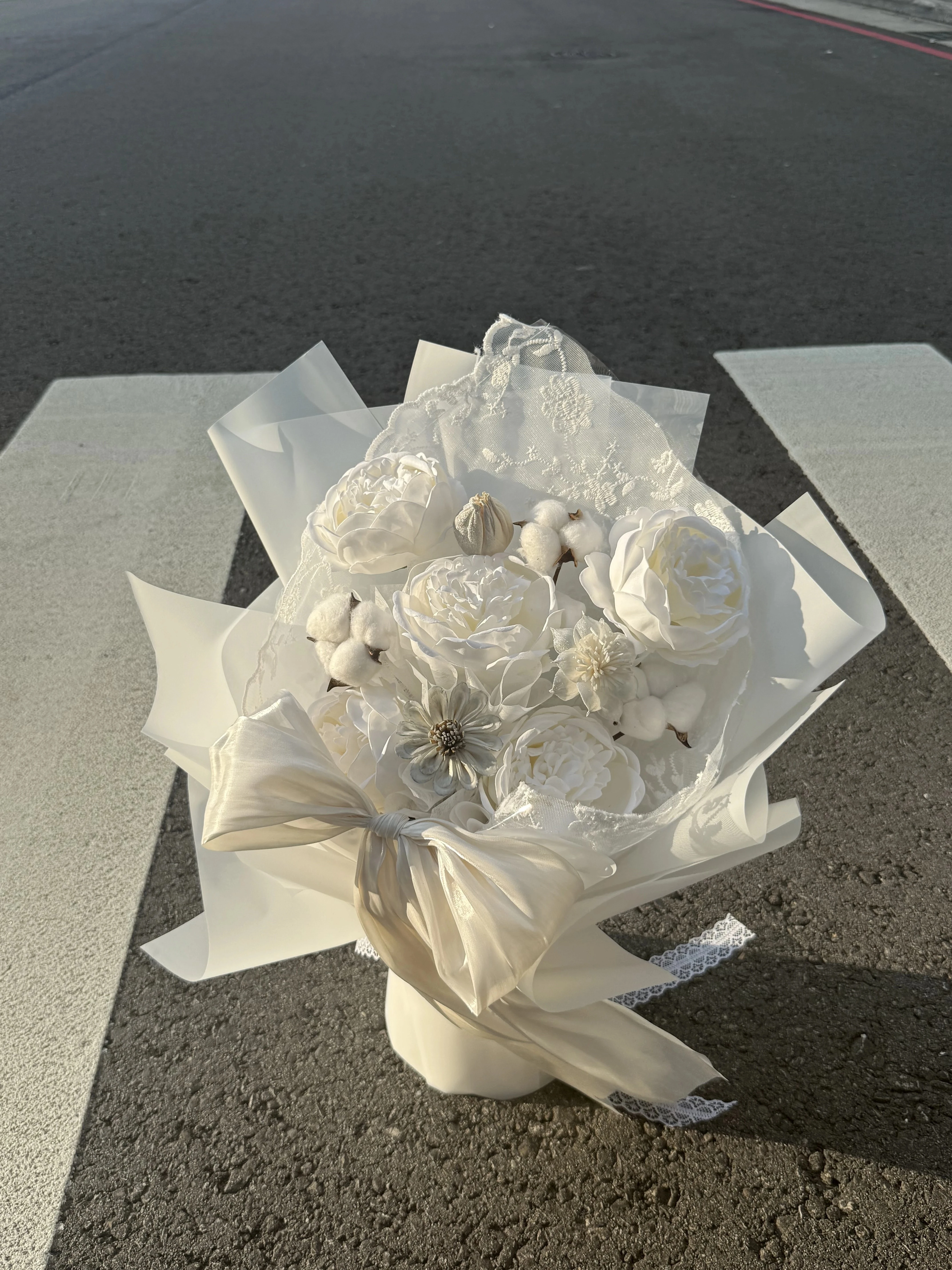 芍藥鬱金香香皂花束