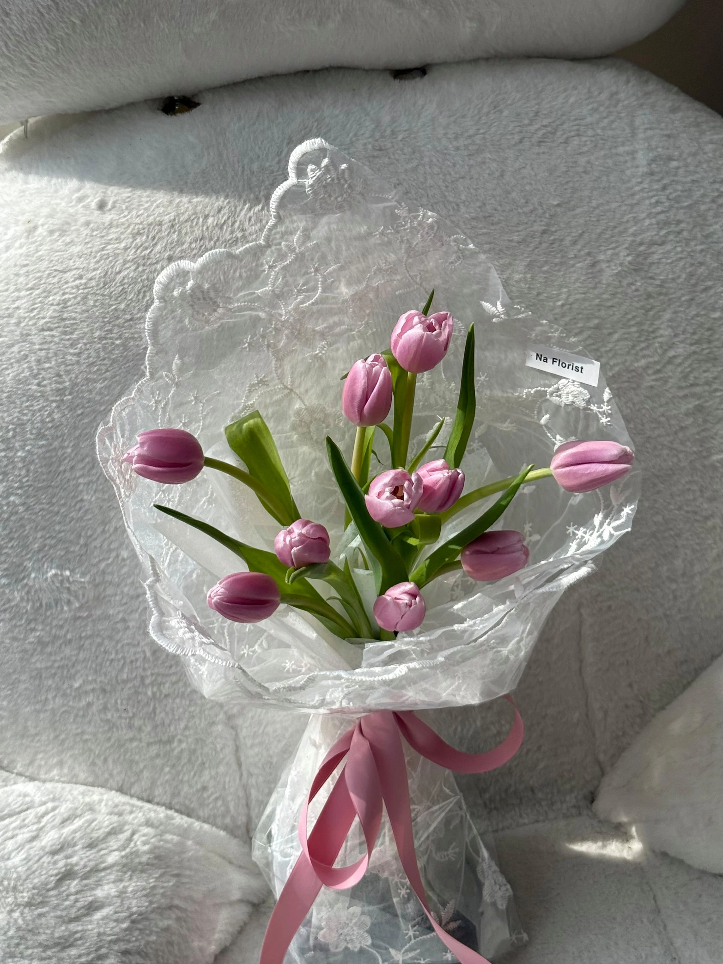 小紅書鬱金香鮮花