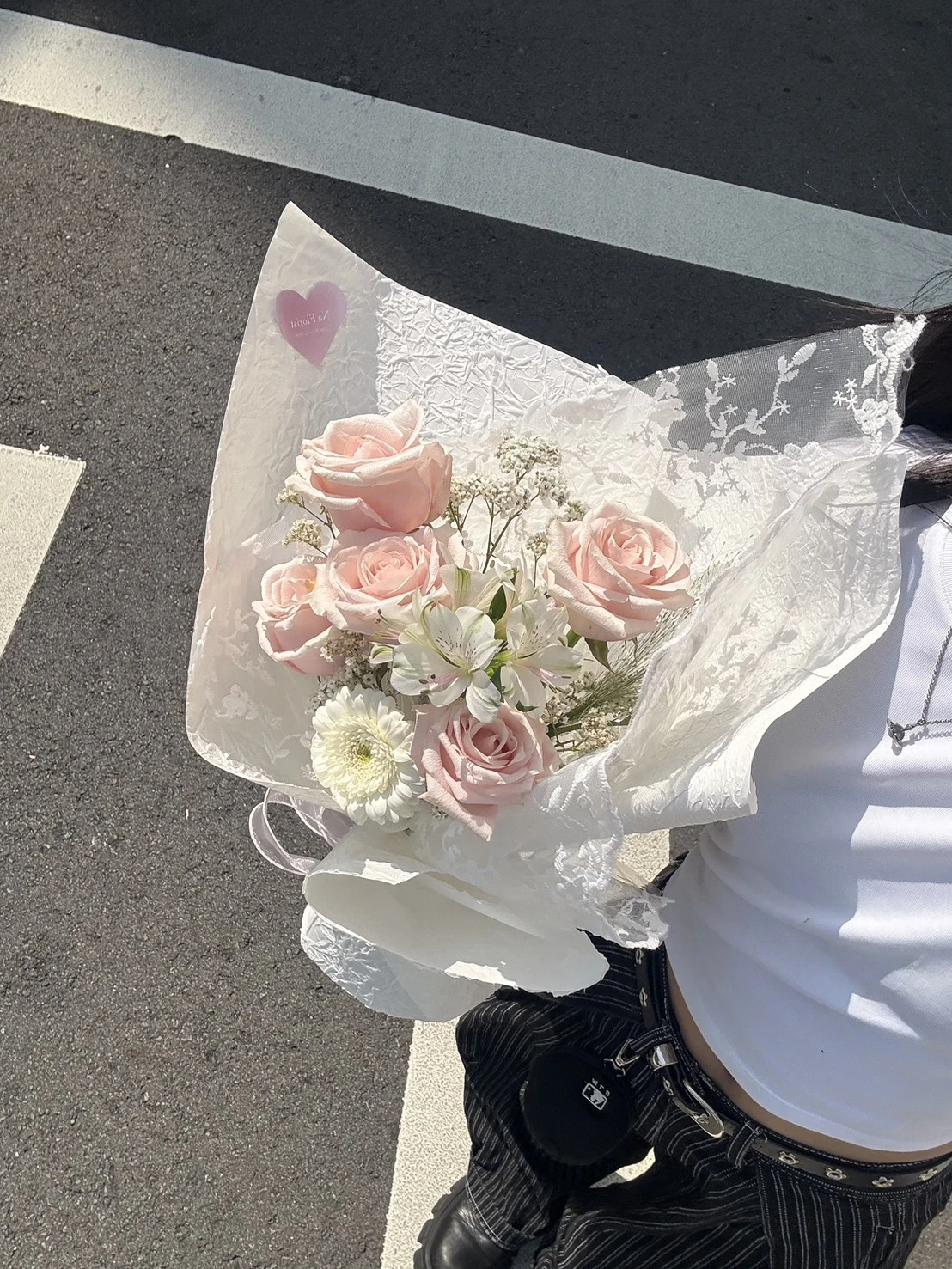 粉玫瑰蕾絲花束